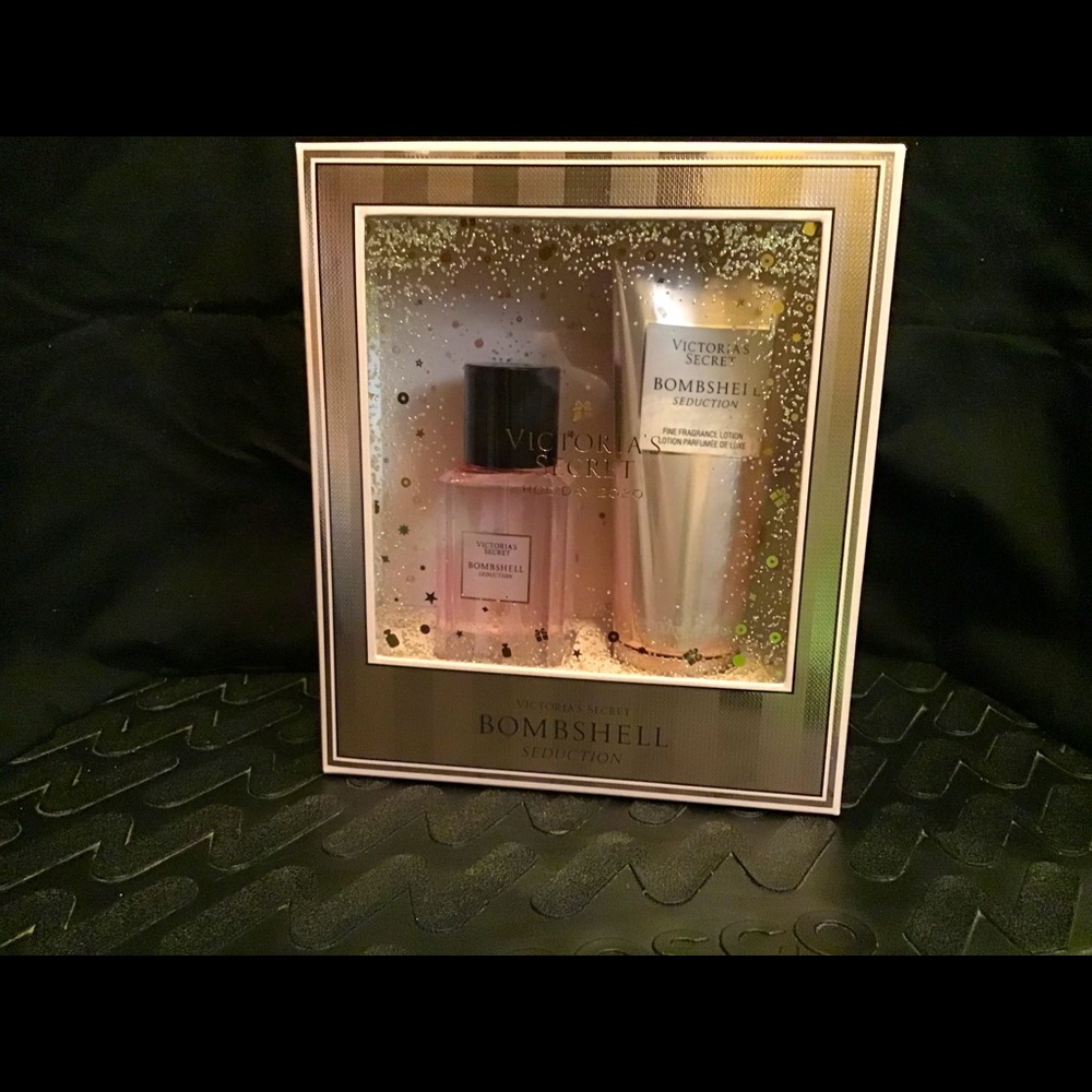 Victoria’s Secret Bombshell seduction gift set